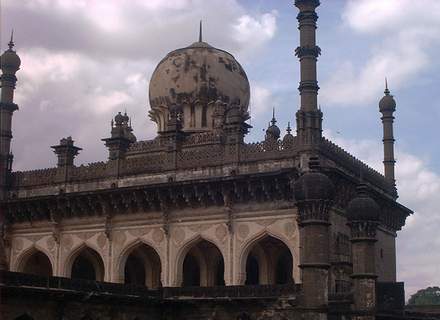 Bijapur  - Ibrahim Rauza, Mosque